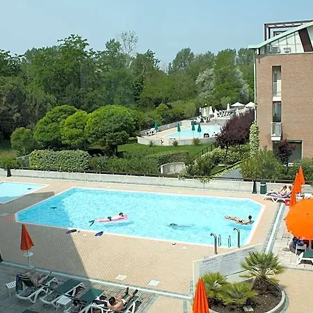 Aparthotel Residenza Al Parco 3*